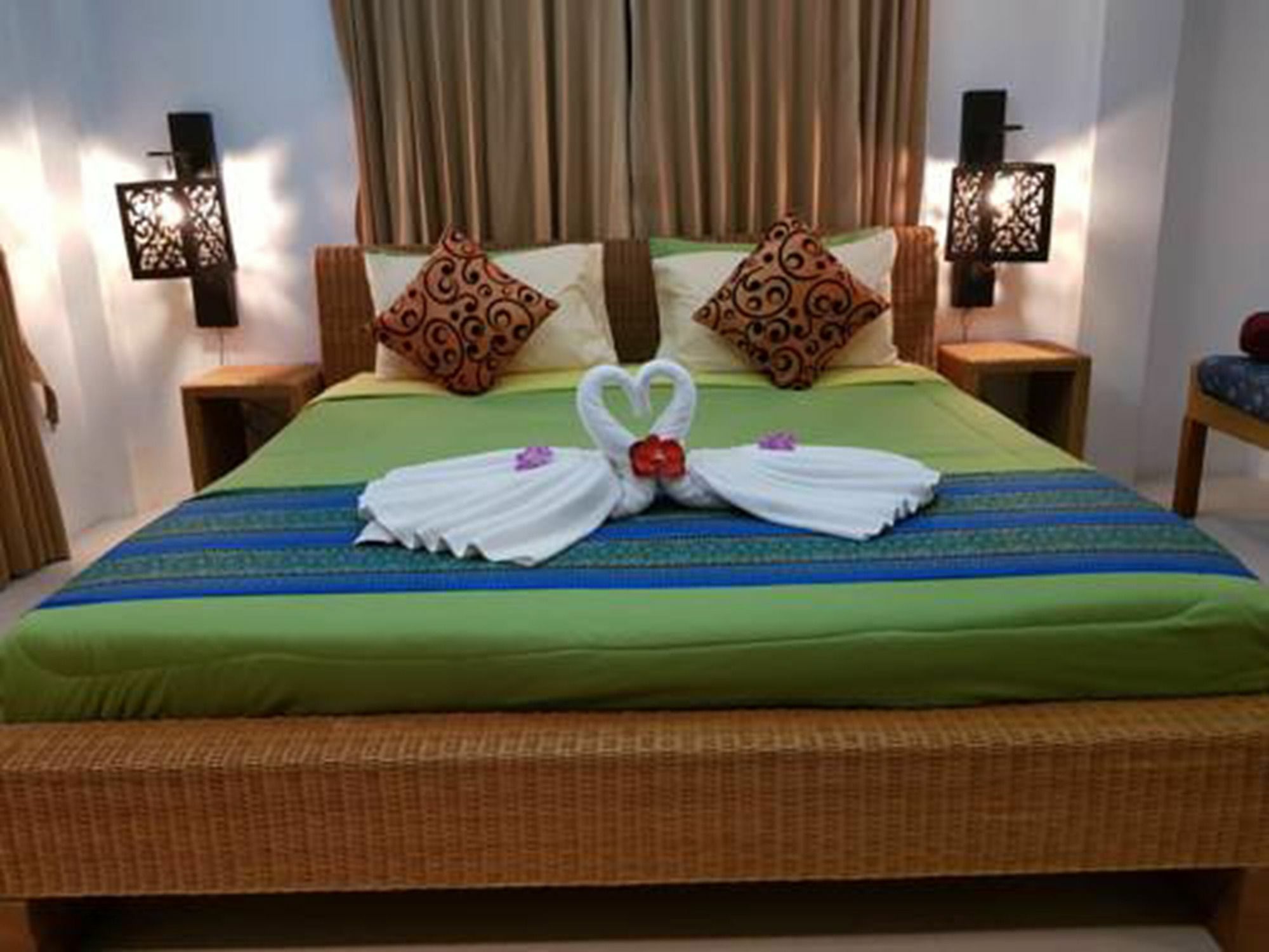 Rockwell Boutique Suites Хуа-Тханон-Бич Экстерьер фото